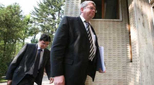 salariile scad la nivelul din 2005