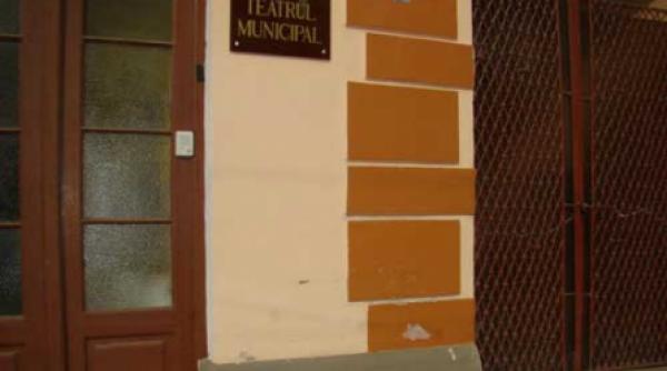 teatrul din turda spoit cu 50 milioane de lei
