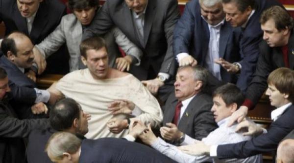 bataie in parlamentul ucrainean