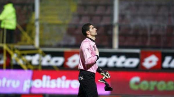 dani coman bagat in sedinta de fani