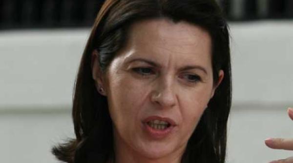 astazi e ziua ta adriana saftoiu