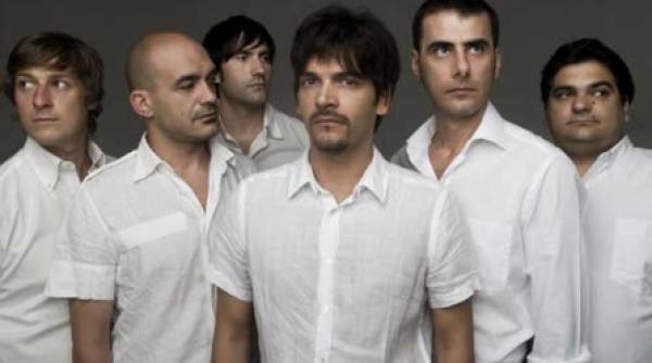 cei negri din intamplare vin din nou la bucuresti