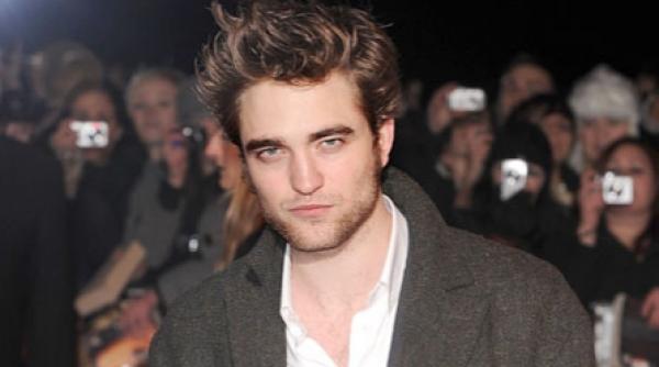 robert pattinson cel mai frumos barbat din lume