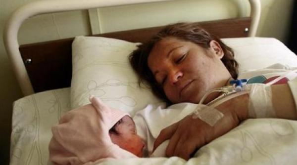 chile un miner prins la 700 de metri sub pamant si a cunoscut fiica nou nascuta