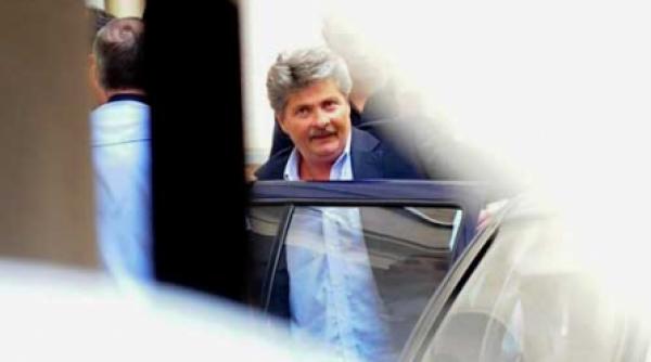 vintu afla astazi daca va ramane in arest