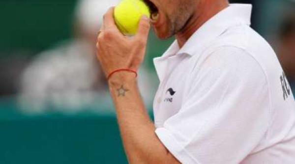 adrian ungur eliminat in turul doi la bucuresti