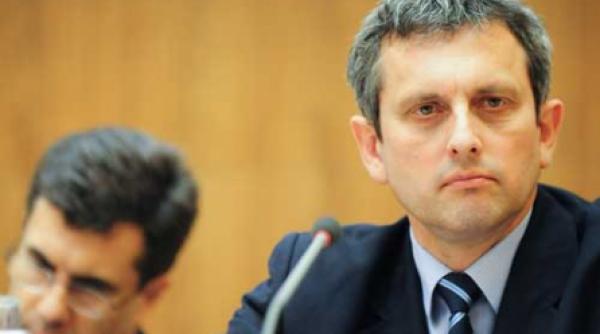 criza poate amana trecerea la euro