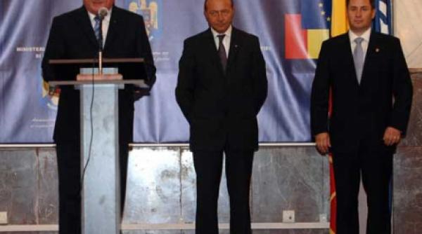 basescu marcat de protestul politistilor