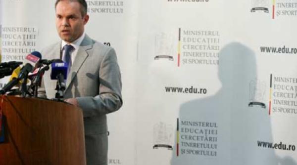 funeriu ia banii stiintei ca sa cumpere gume si papusi gresite