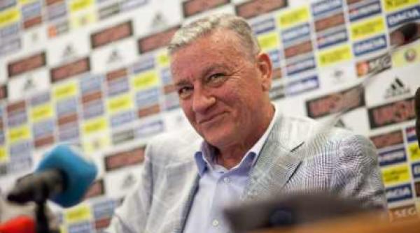 mircea sandu jucatorii sa stea opt ore pe zi la munca nu in cluburi si baruri