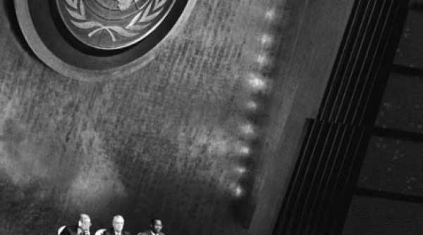 ion iliescu la sesiunea adunarii generale a onu