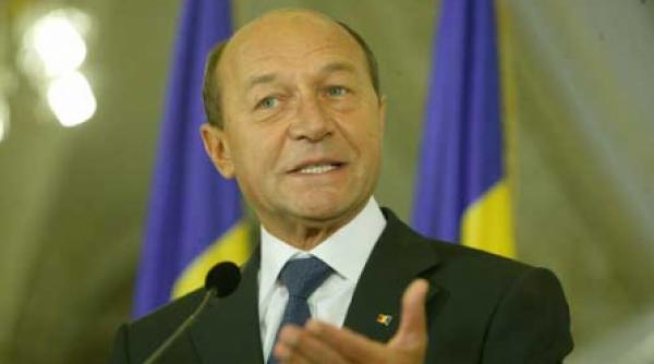 basescu nu promulga legea pensiilor