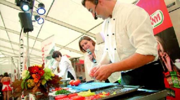 dialogul aromelor din parcul tineretului