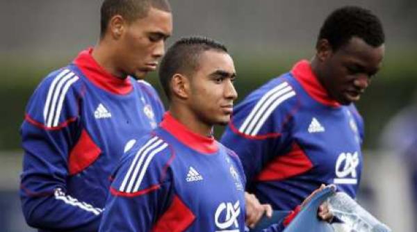 nationala frantei fluierata de public la un meci de baschet