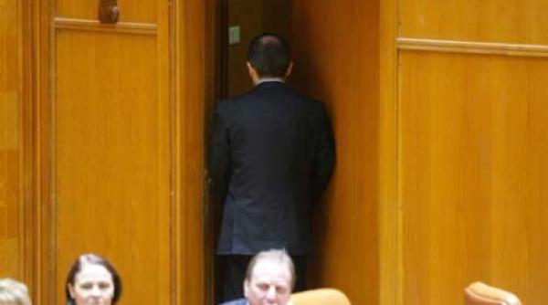 cum l a trantit legea educatiei pe emil boc