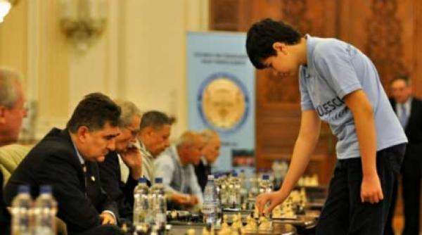 stefan tomici a dat sah mat la parlament