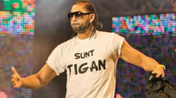 connect r tiganul roman care il aplauda pe sarkozy