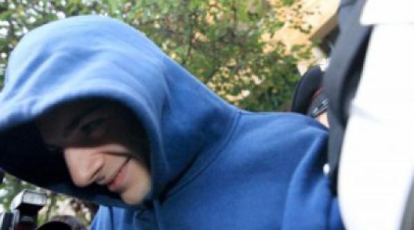 ucigasul romancei a plecat zambind spre puscarie