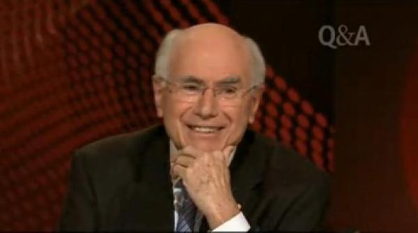 fostul premier australian tinta unui atac cu pantofi video