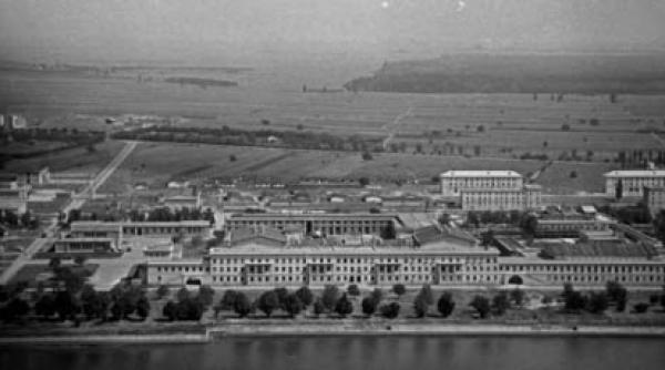 marele ecran in 1990 filme putine debuturi intarziate