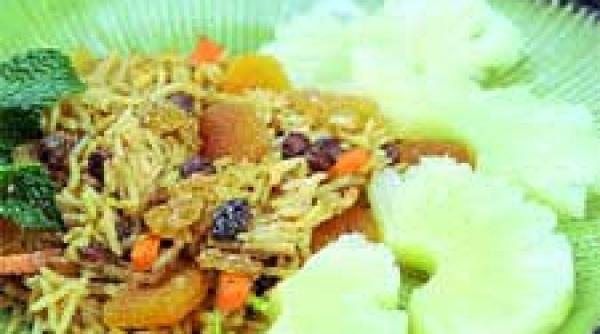orez cu ananas si curry