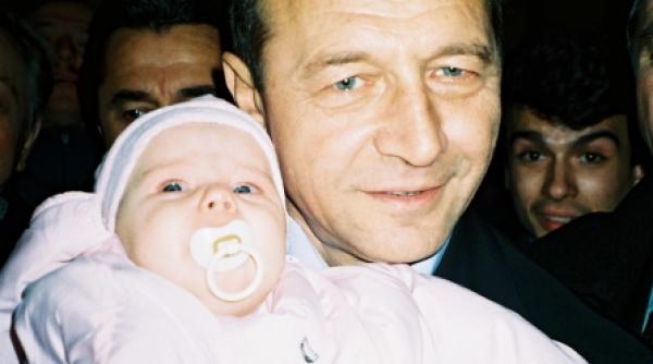 taticii se dau la basescu