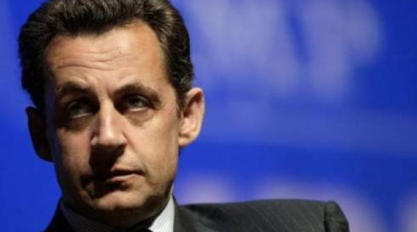 nicolas sarkozy acuzat ca supervizeaza spionarea jurnalistilor