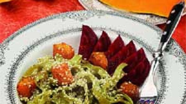 tagliatelle cu sfecla rosie