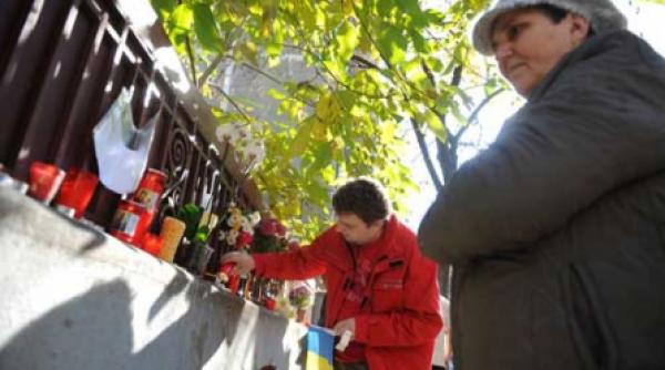 generatia in blugi te saluta maestre