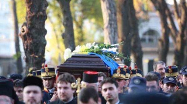 adrian paunescu cimitirul bellu