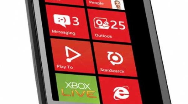 lg optimus 7 in linia intai