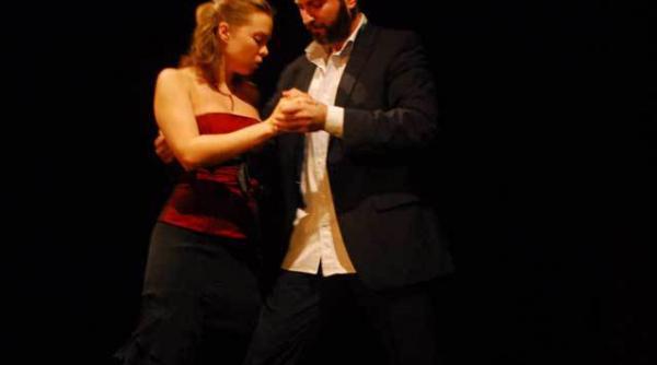 misteriosul godot e in centrul istoric