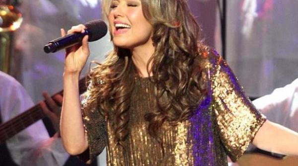 thalia reorchestreaza melodiile lui elvis presley video