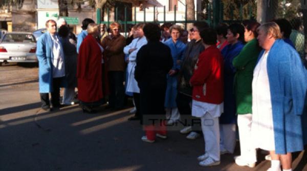 protest spontan la spitalul victor babes din timisoara