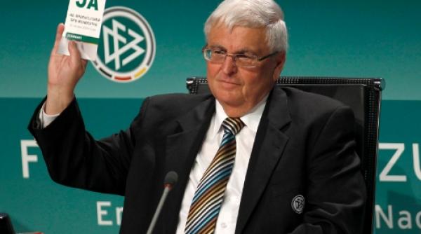 presedintele federatiei germane de fotbal s a apucat de actorie