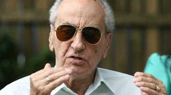 mircea ionescu quintus putem avea 1 decembrie ca ziua marii uniri si ziua nationala la 10 mai