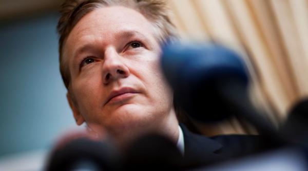 fondatorul wikileaks acuzat de viol