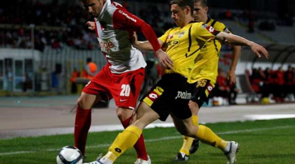 razboiul declaratiilor cainii si banatenii se ataca reciproc