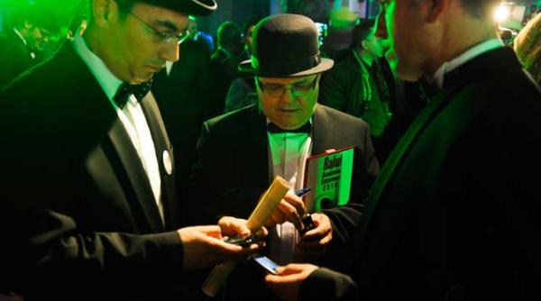 vanghelie si basescu premiati de catavencu