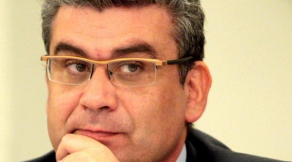 baconschi gasit vinovat pentru discriminare