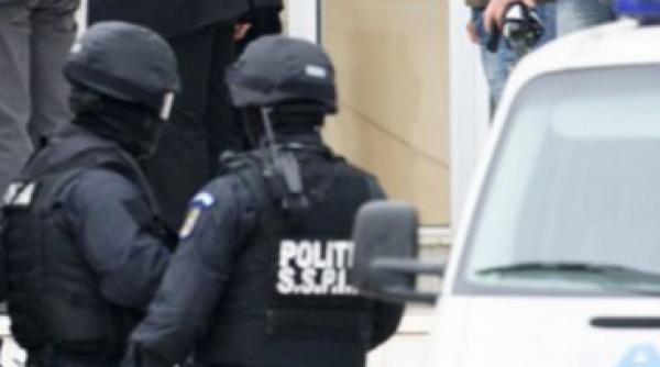 functionari publici audiati la politia capitalei pentru spalare de bani