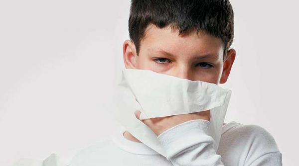 la sangerarea din nas nu se ridica mana