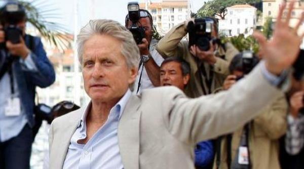 michael douglas castiga lupta cu cancerul