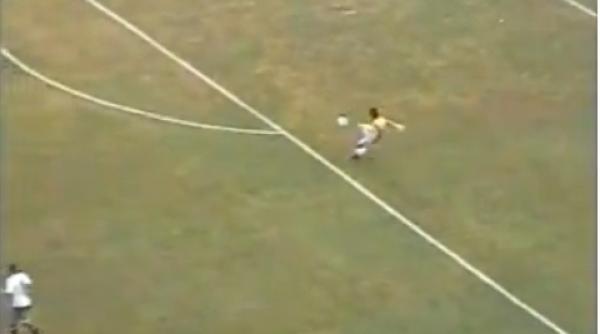 video un portar brazilian a inscris un gol antologic din degajare