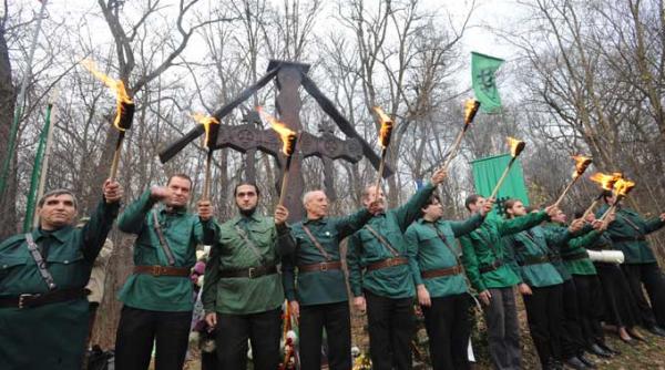 printre fantome la tancabesti pe ploaie marunta