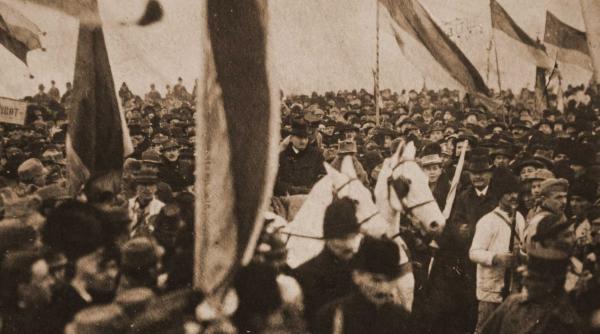 profesorii plangeau iar elevii strigau traiasca romania mare