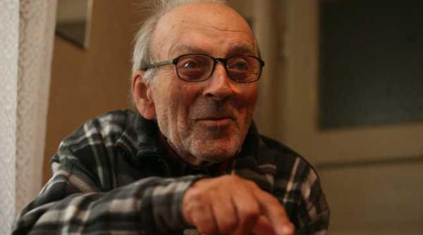 de o varsta cu romania mare