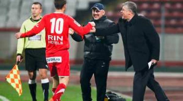 andone are oferte dar ramane la dinamo