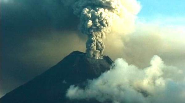 alerta maxima in ecuador eruptie iminenta a vulcanului tungurahua