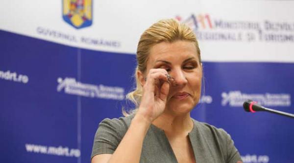 udrea face sali de sport din banii mamelor